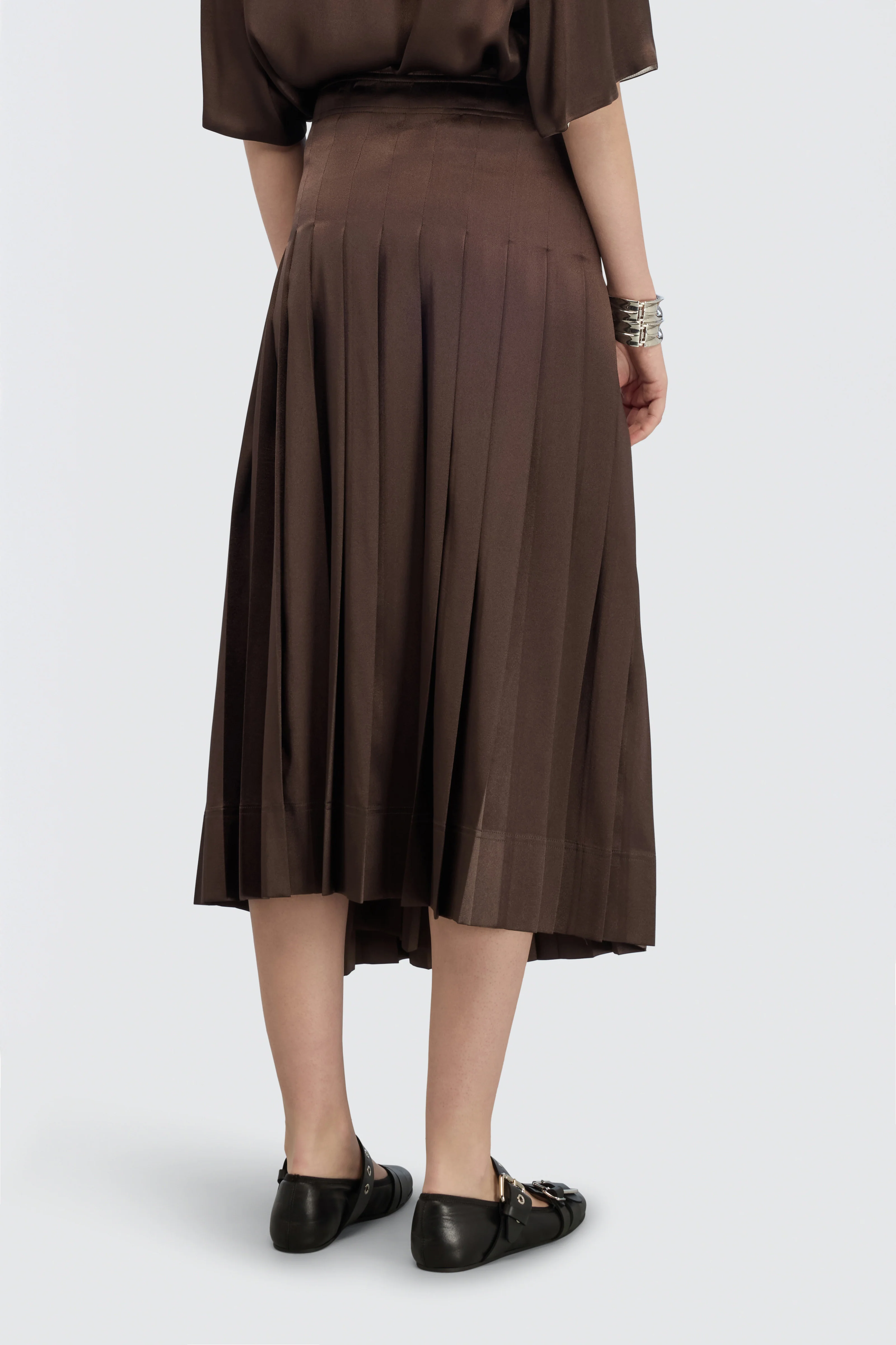 GONNA LUISA - Image 2